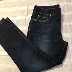 LEVI STRAUSS SIGNATURE TOTALLY SHAPING PULL ON SKINNY JEANS 14M